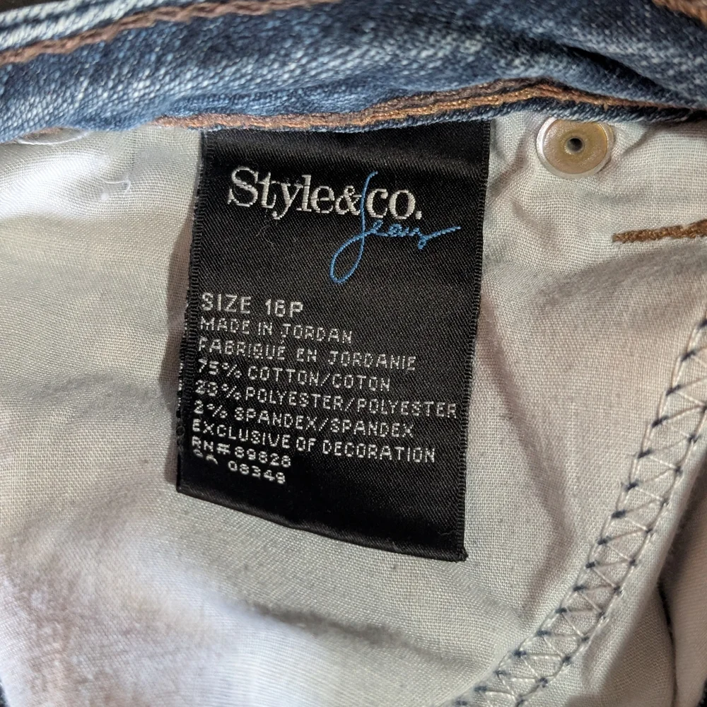 Style&Co. Women's Medium Wash Blue‎ Denim Jeans Stretch 5-Pocket Design
